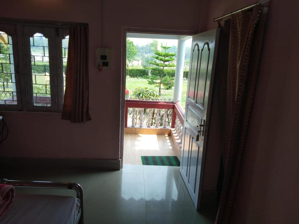 Foto sihtkohas Jalpāiguri asuva majutusasutuse Gorumara Nature's Cottage (A Unit Of M/S Ecological & Tours) galeriist