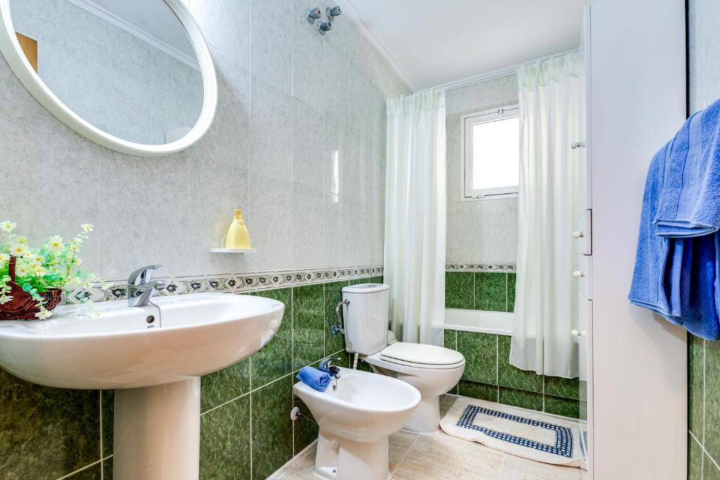 136 Calle Vicente Blasco Ibáñez - отзывы и видео