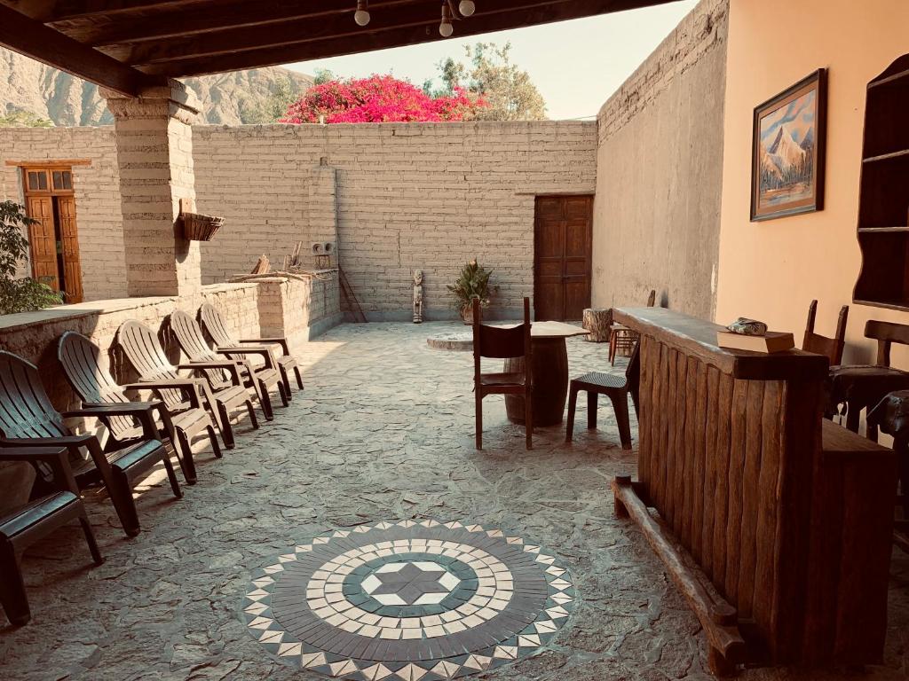 Posezení v ubytování Refugio de Santiago Ecolodge