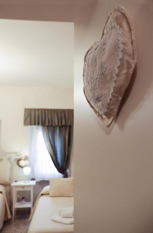 Le Finestre sul Borgo Rooms - Habitación Triple Con Baño Privado