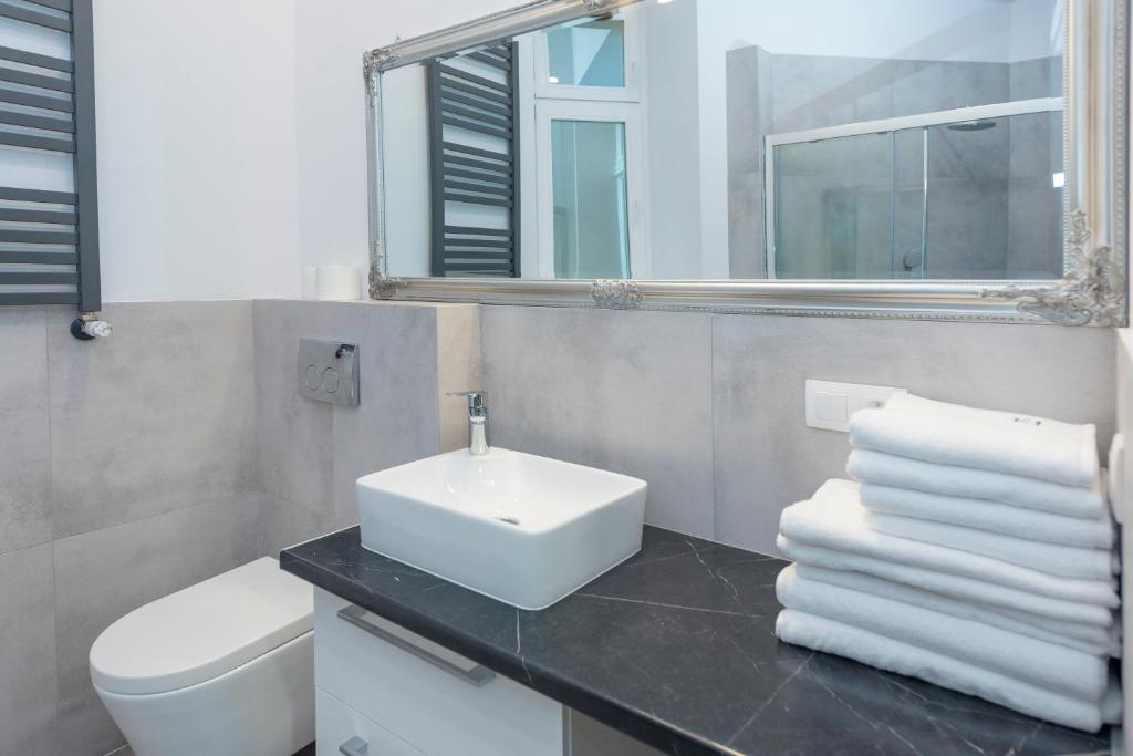 Kúpeľňa v ubytovaní PROVENIR HOME STRZELECKA 25