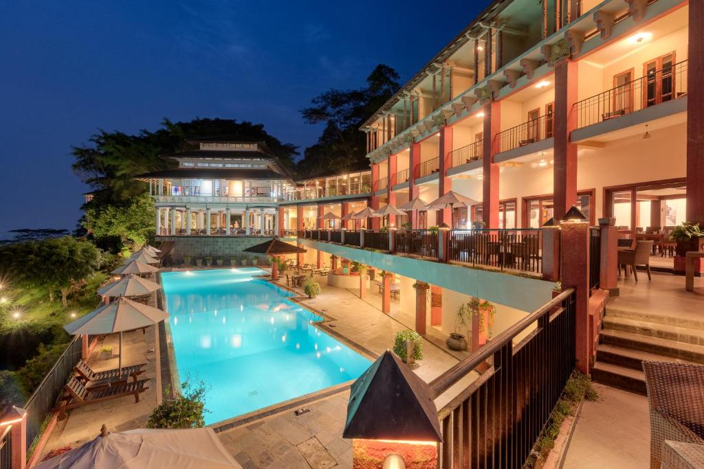 Bazén v ubytování Amaya Hills Kandy nebo v jeho okolí