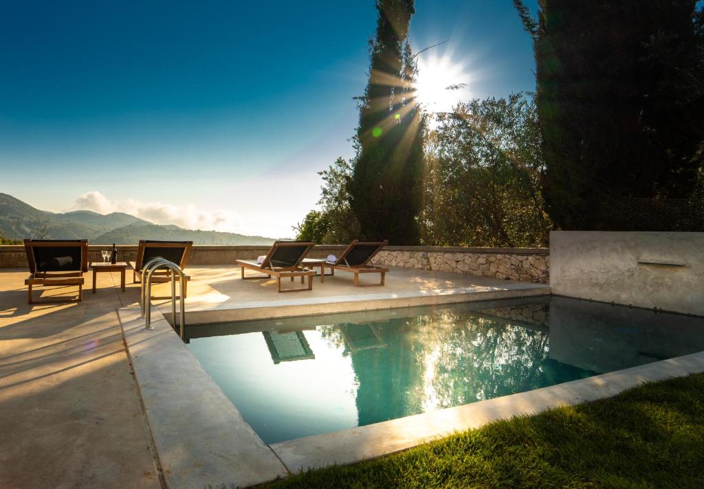 Bazén v ubytování Siora Tanto Rustic Villa nebo v jeho okolí
