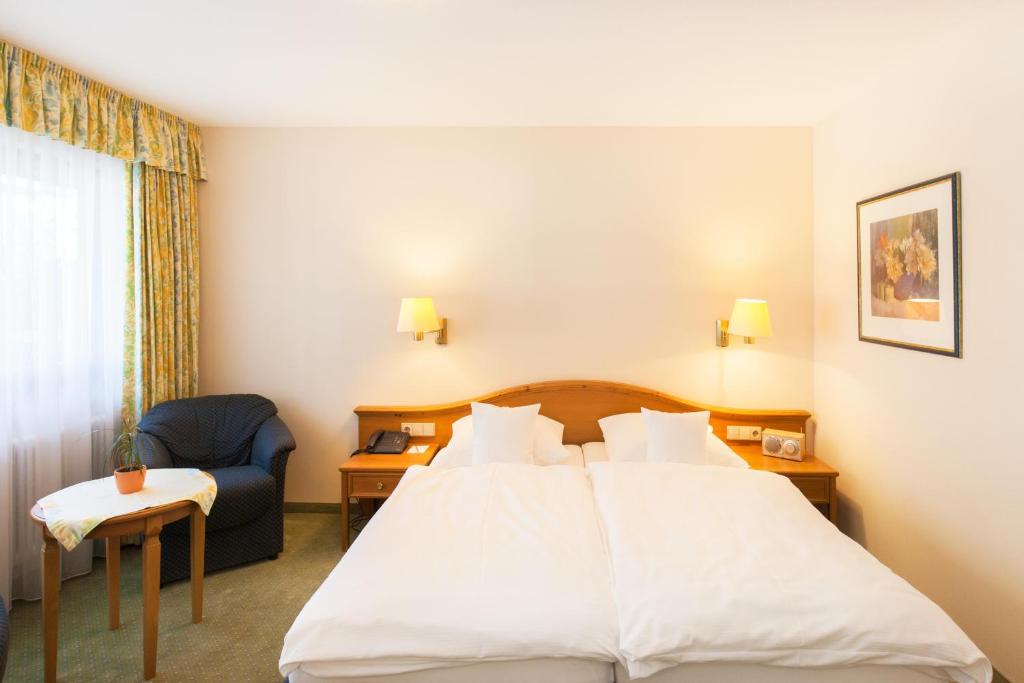 Landgasthof Hotel Hirsch - Comfort Plus Room With Balcony