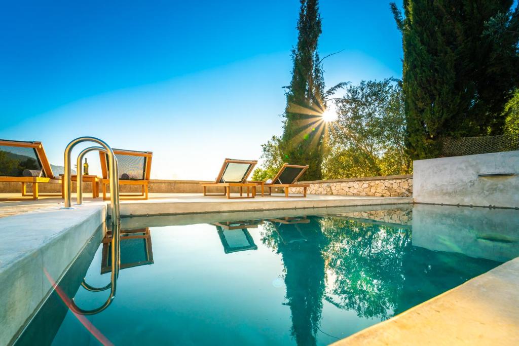 Bazén v ubytování Siora Tanto Rustic Villa nebo v jeho okolí