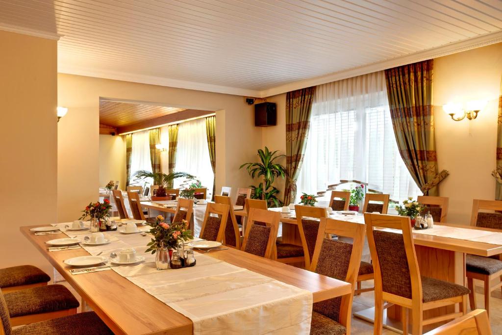 Restaurace v ubytování Hotel Alex