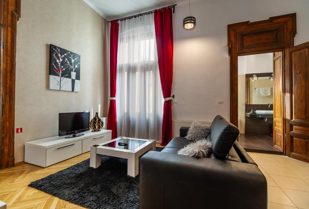 Select City Center Apartments - Cheminee Apartment