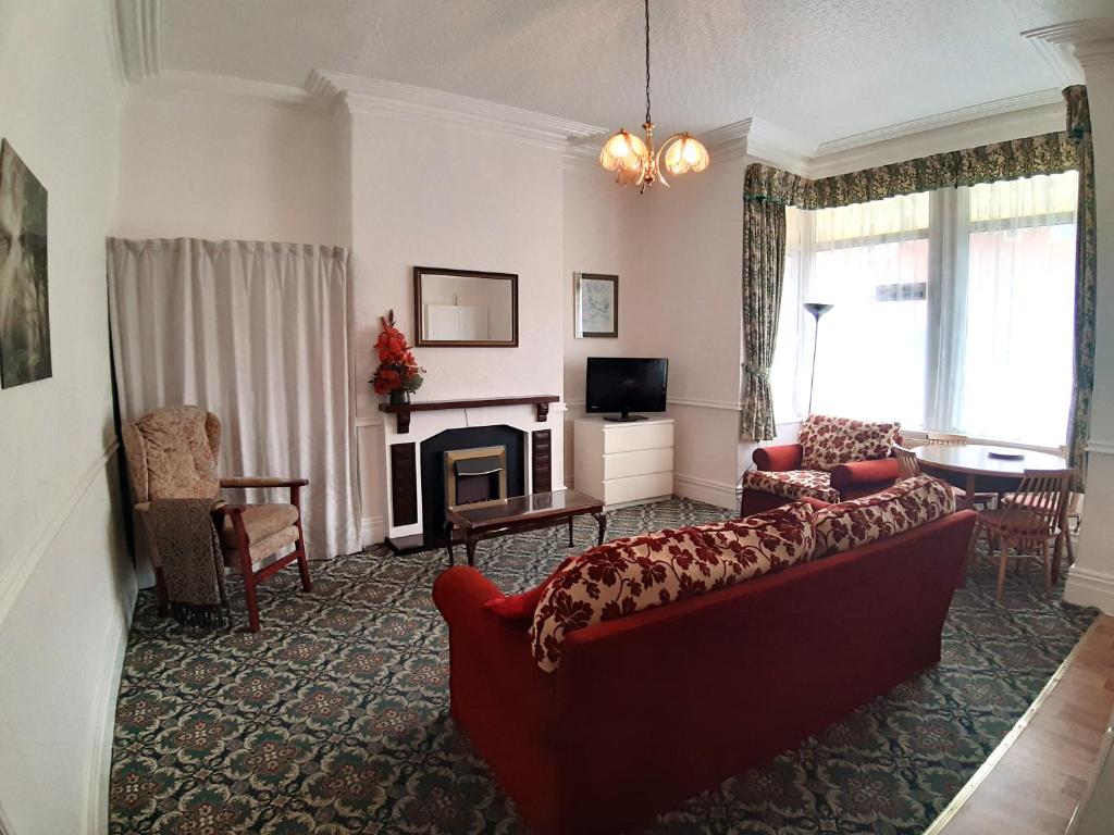 Rosemede Holiday Flats - Quarto Familiar Com Chuveiro