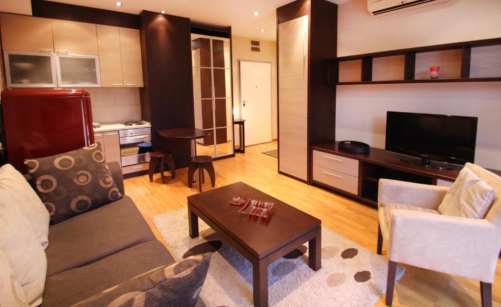 Apartments Belgrade - Premium Apartment With Balcony