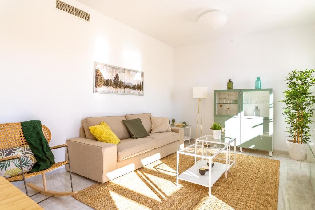 Posezení v ubytování 2266-Amazing newly furnished apt,on golf, sea view