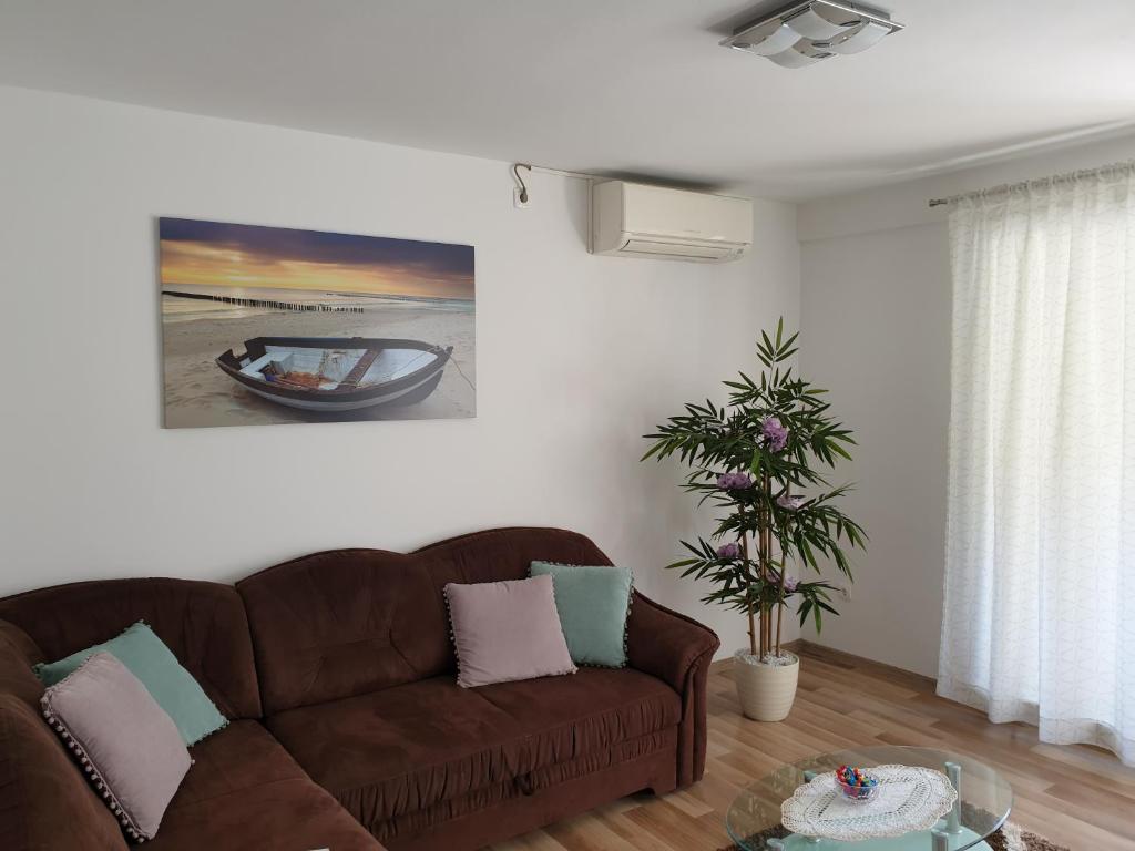 Posedenie v ubytovaní Apartment LANA Kaštel Stari
