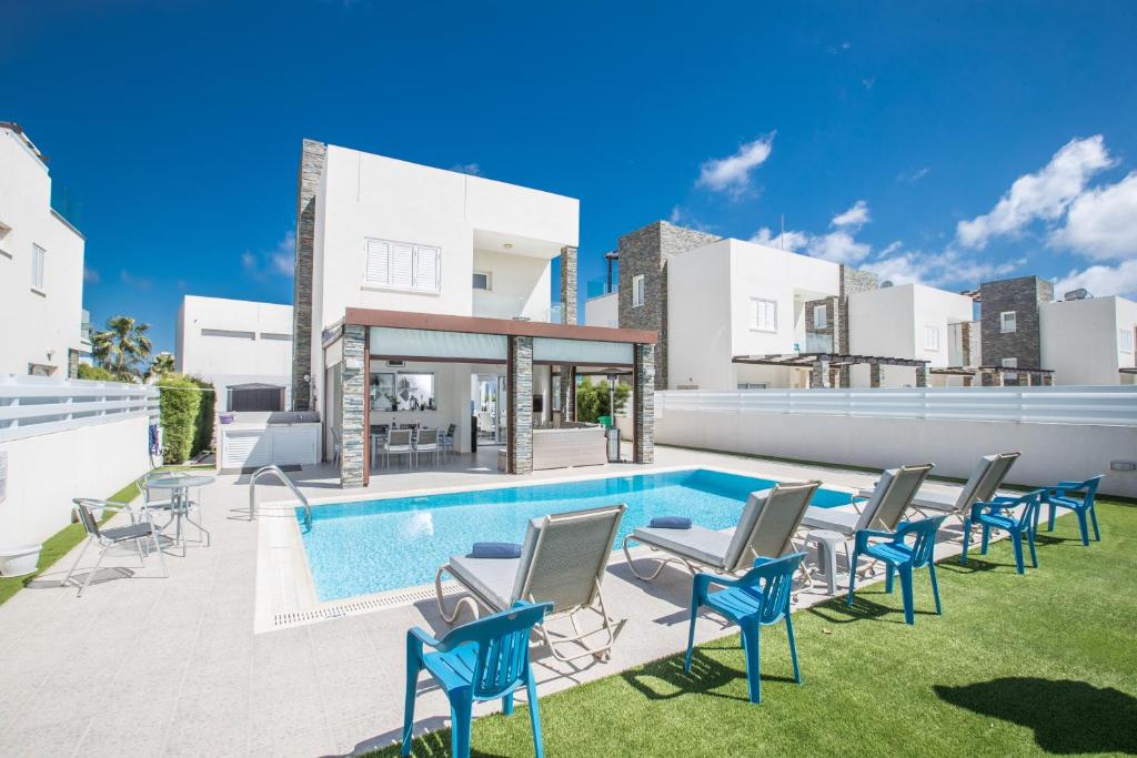 an image of a villa with a swimming pool at Villa Anemoni 8 in Protaras