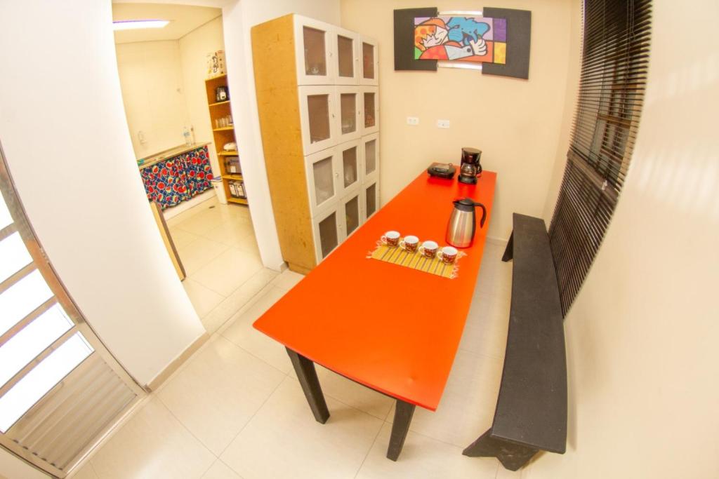 OBA 18 - QUARTO CASAL no BAIRRO DA LIBERDADE