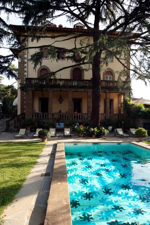 Bazén v ubytování Park Palace Hotel nebo v jeho okolí