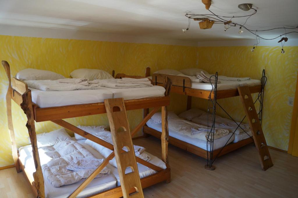 Postel nebo postele na pokoji v ubytování Schiff Bihlerdorf - Hostel