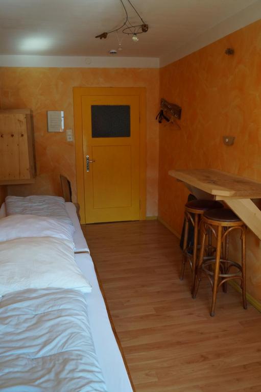 Postel nebo postele na pokoji v ubytování Schiff Bihlerdorf - Hostel