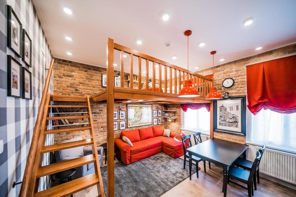 
Superior duplex studio
