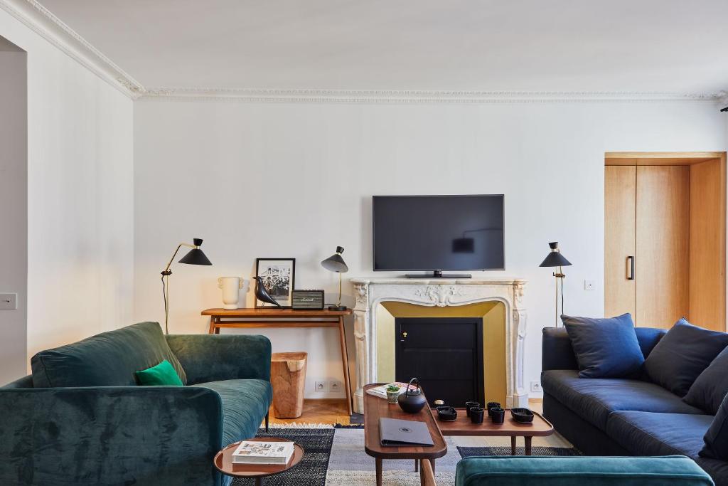 RESIDENCES HARCOURT - Ile Saint Louis - PARIS - 5