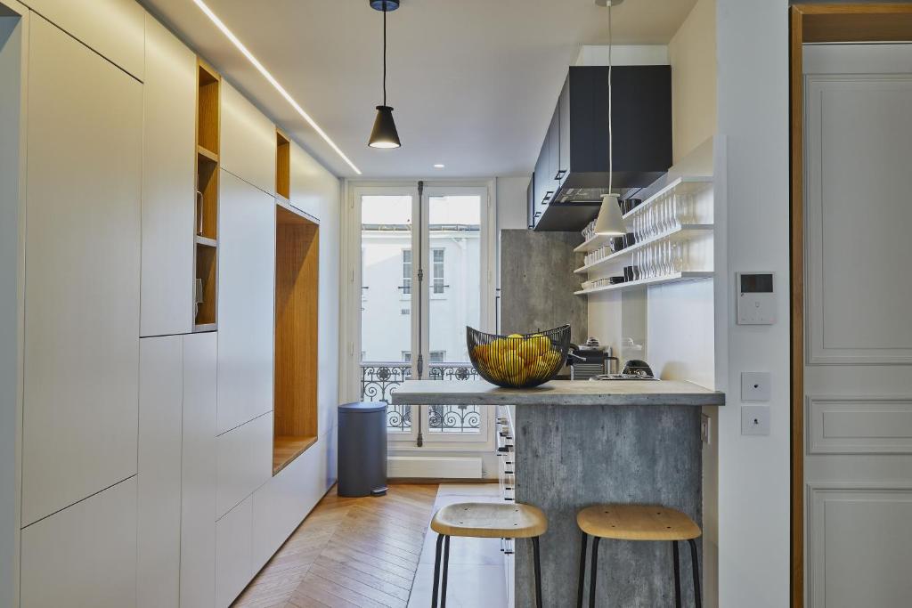 RESIDENCES HARCOURT - Ile Saint Louis - PARIS - 4