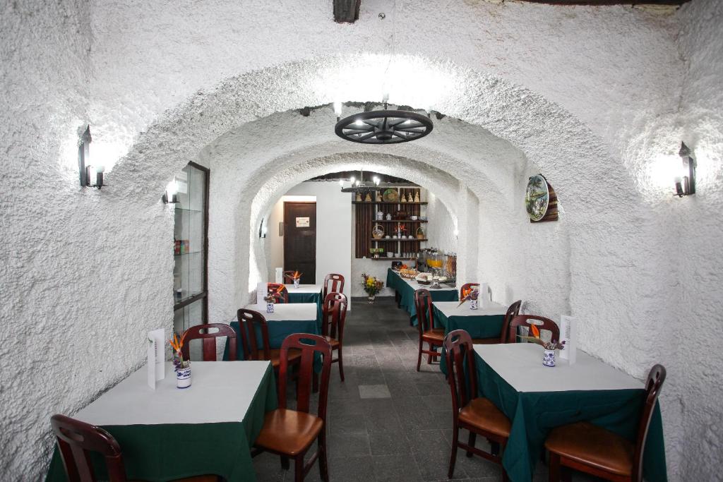 Hotel São Miguel - Resim 4