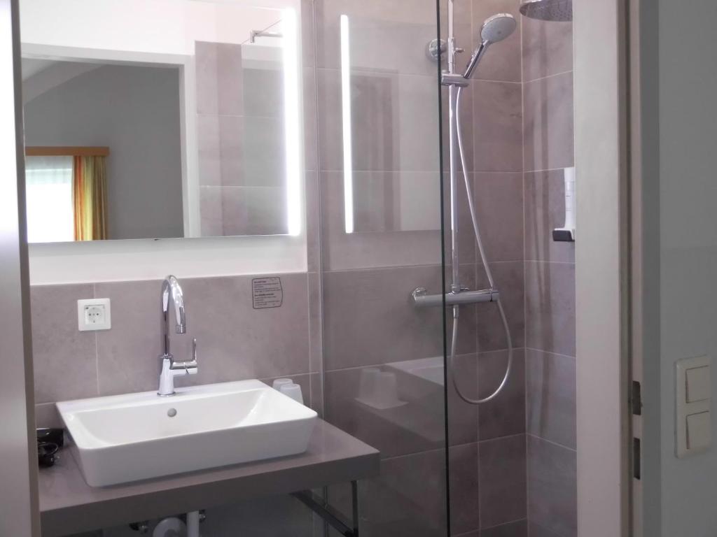 Pension Elisabeth - Rooms & Apartments - 7