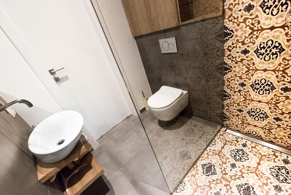 Kúpeľňa v ubytovaní apartamenty Stary Kraków GO