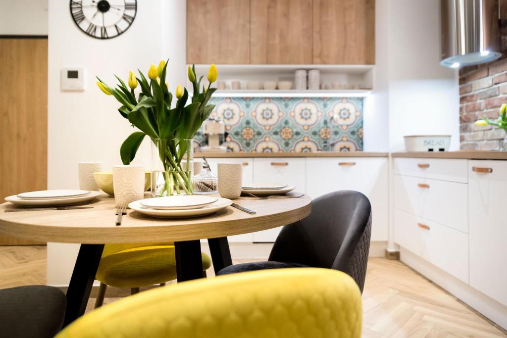 Kuchyňa alebo kuchynka v ubytovaní apartamenty Stary Kraków GO
