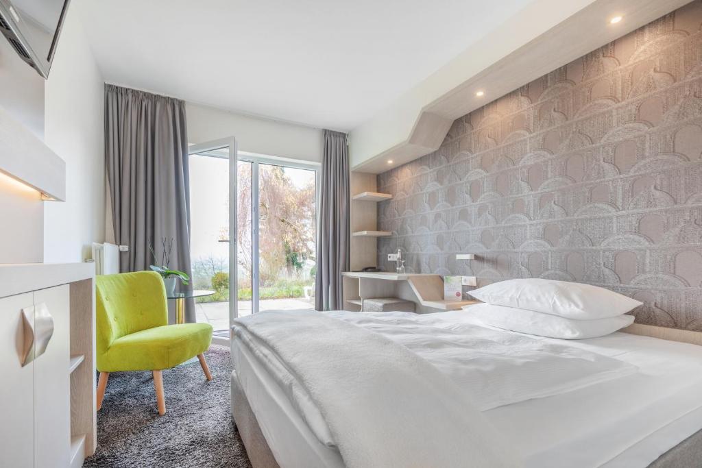 Landhotel Bellevue - 14