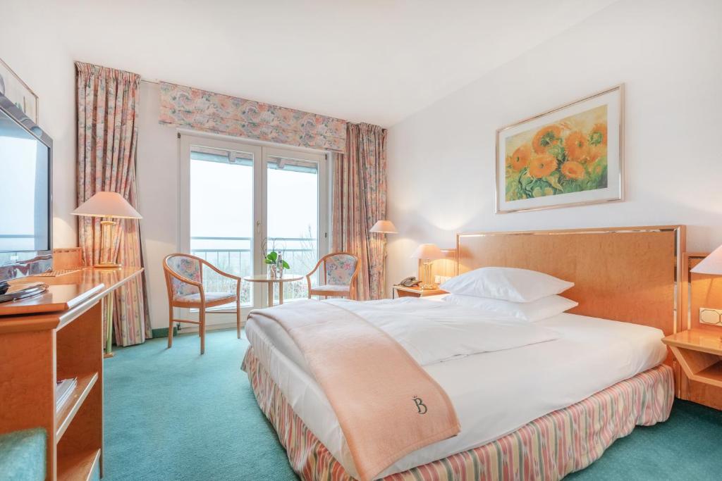 Landhotel Bellevue - 1