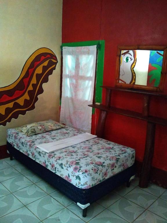 Lazy Crab Hostel - Habitación Triple Básica Con Baño Compartido