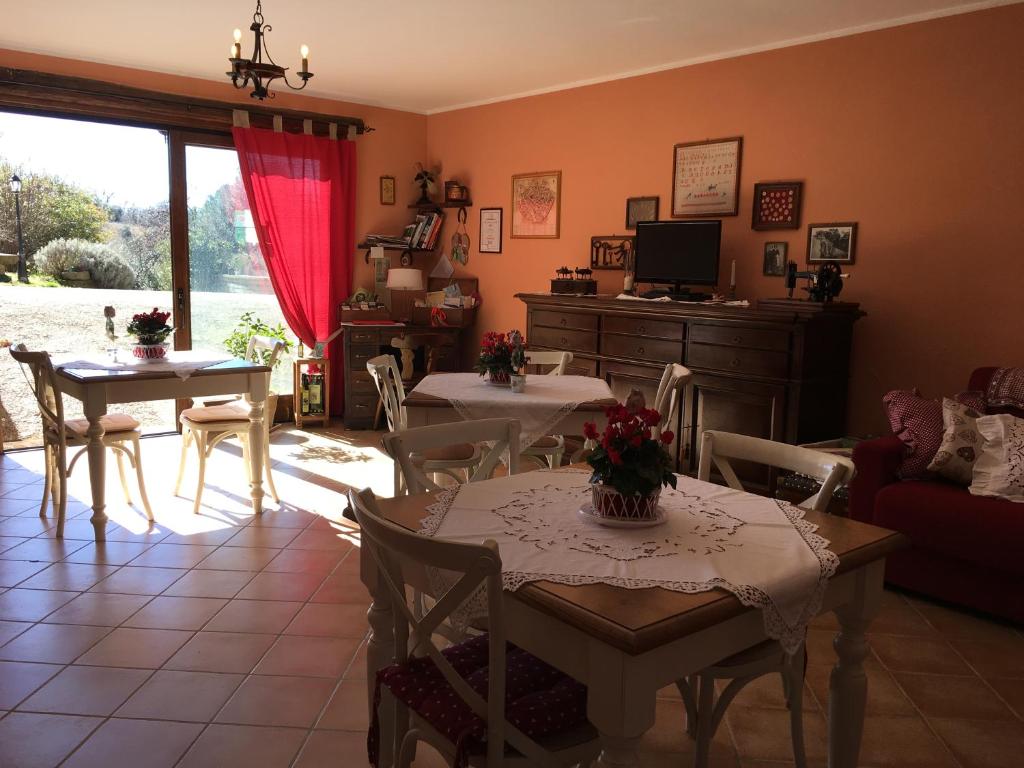 A seating area at B&B La Casa della Nonna