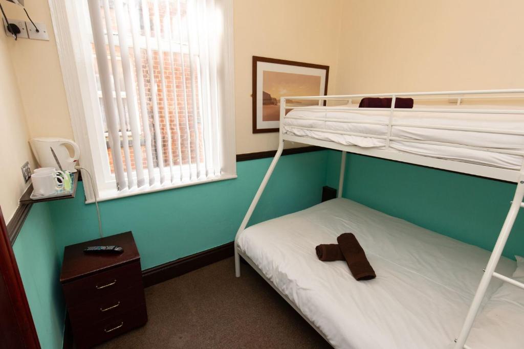 The Riviera Hotel - Resim 8