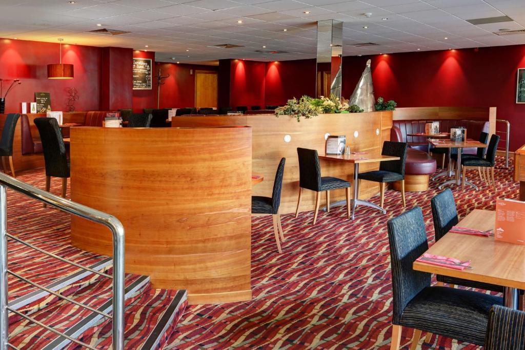 Best Western Kings Manor - Resim 29