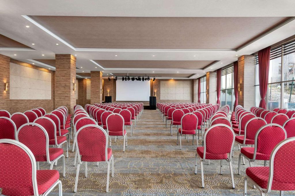 The business area and/or conference room at Ramada Resort by Wyndham Unye