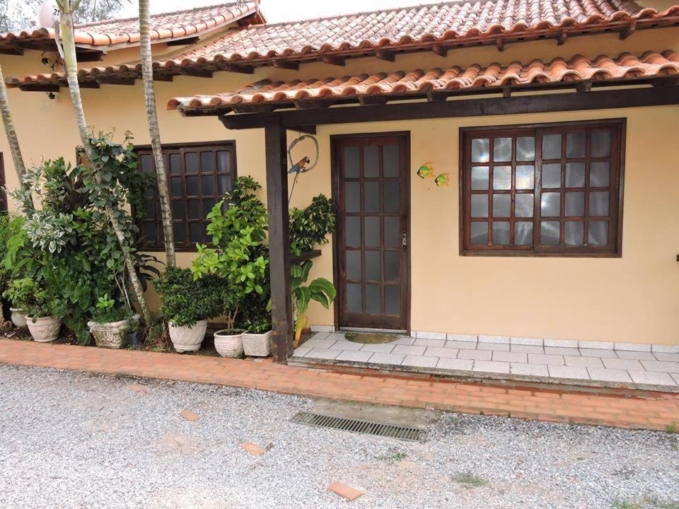  Casa de veraneio em condomínio em Cabo Frio - Ogiva
