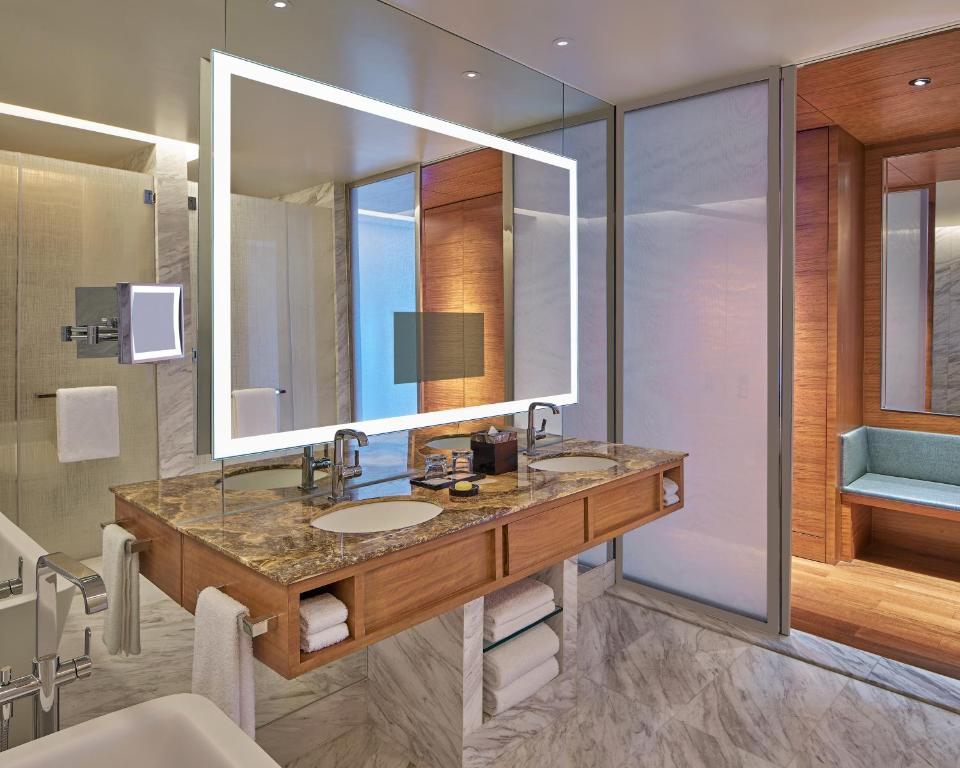 Grand Hyatt Manila photo