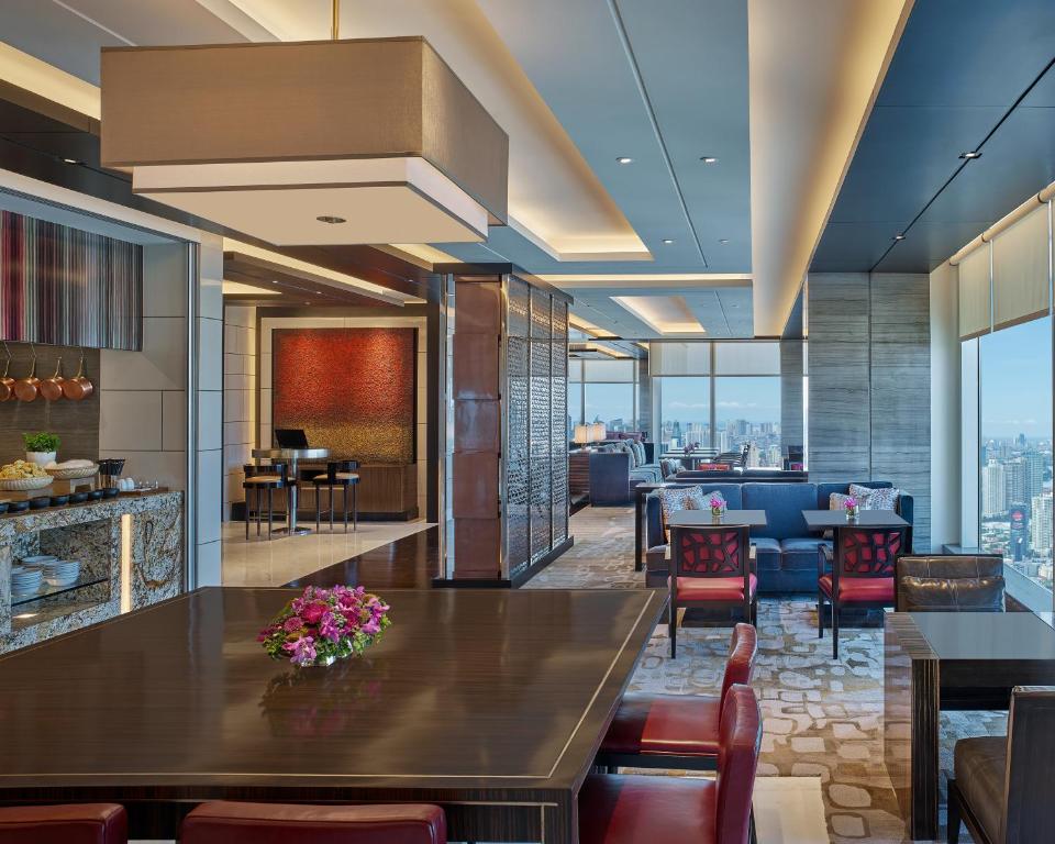 Grand Hyatt Manila photo
