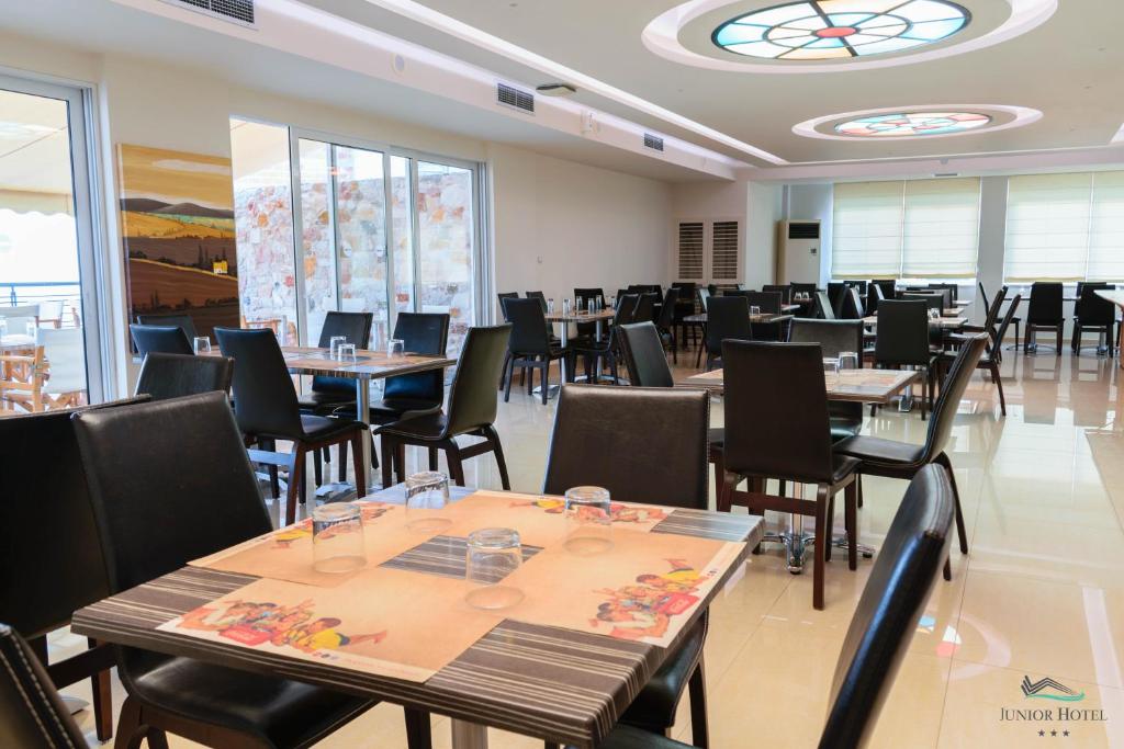 Restaurace v ubytování Junior Hotel