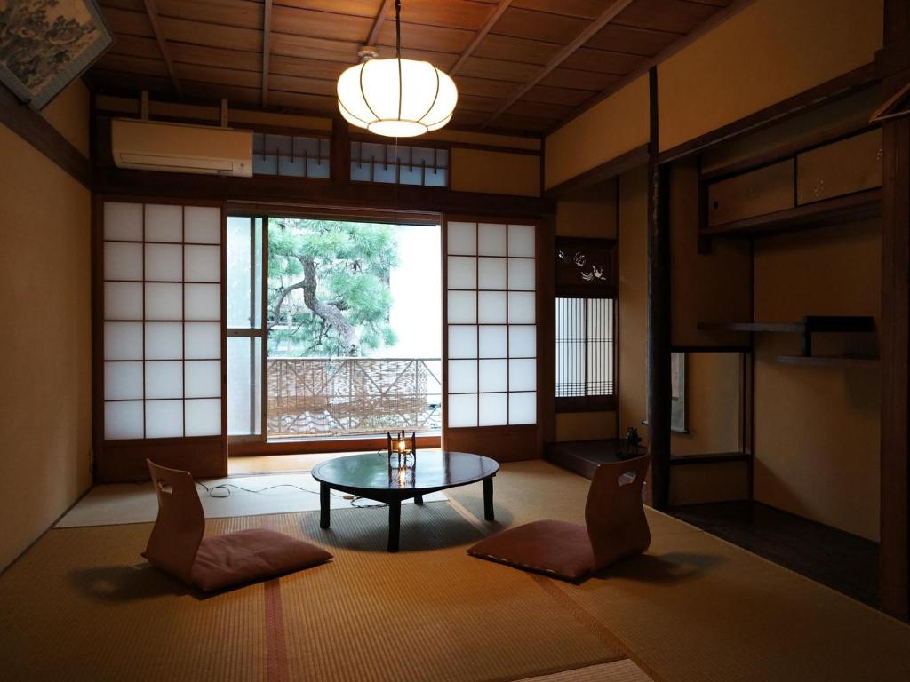 Posezení v ubytování Guesthouse Itoya Kyoto