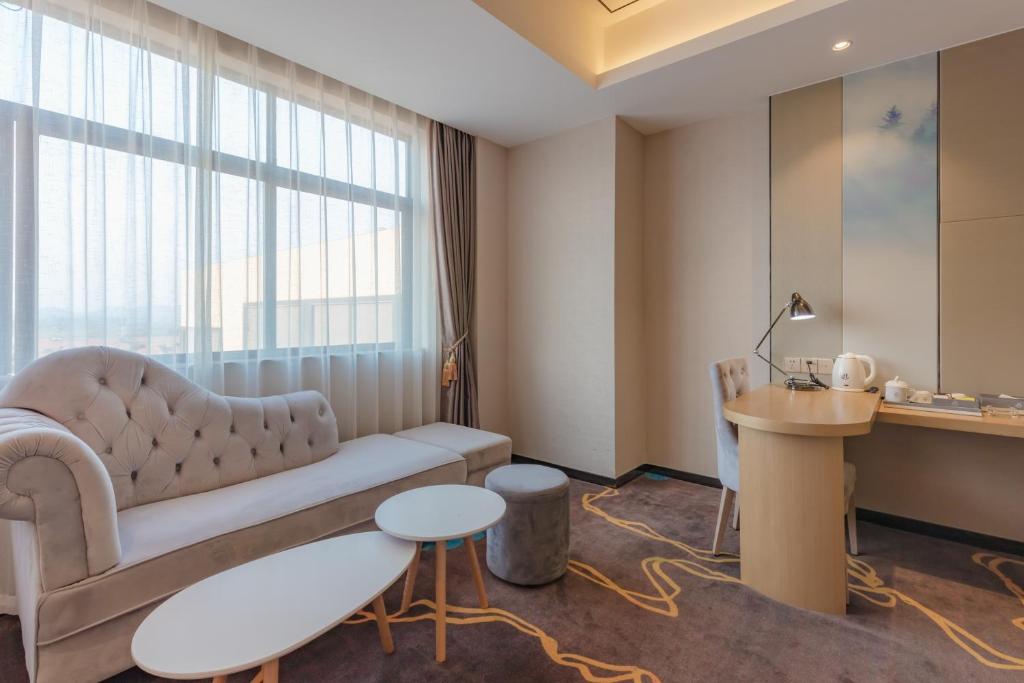 Posezení v ubytování Taishan He Style Hotel
