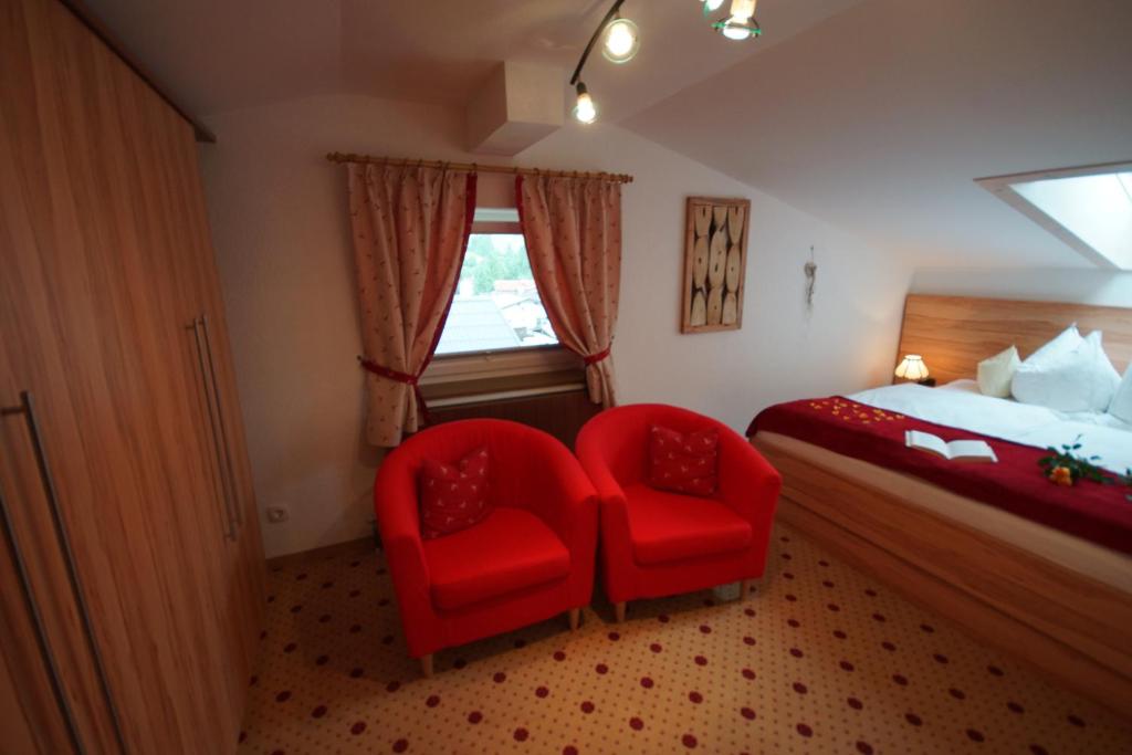 Postel nebo postele na pokoji v ubytování Appartements Waldruh