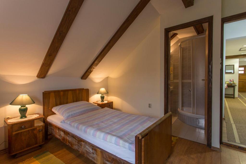 Pension Kezele - Habitación Doble
