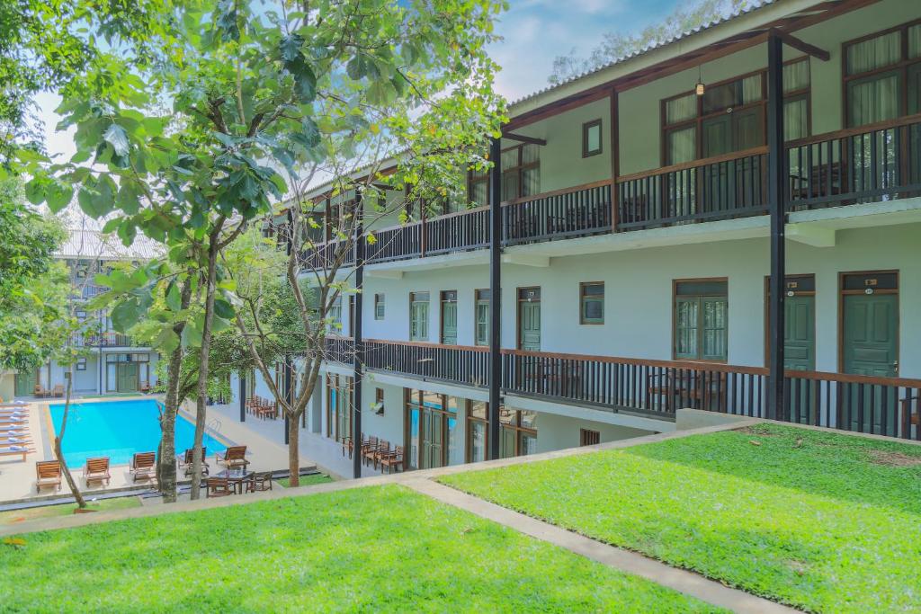 Bazén v ubytování Fresco Water Villa nebo v jeho okolí