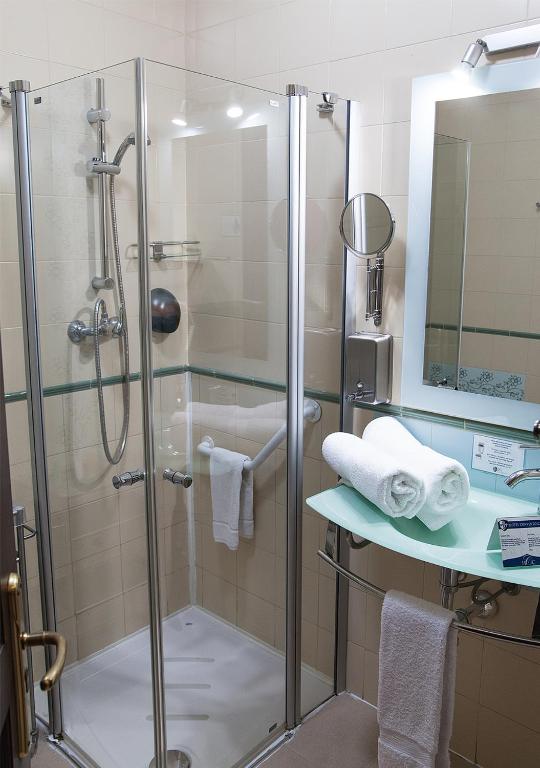 Hotel Boutique Convento Cádiz 욕실
