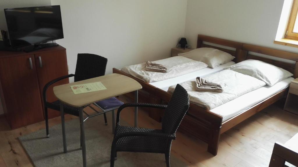 Postel nebo postele na pokoji v ubytování Ubytování v soukromí Opolany u Poděbrad