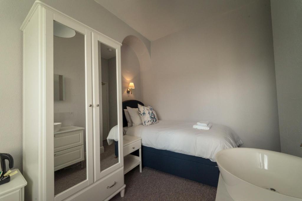 Gallery image of Anabelle's Guest House in Bath