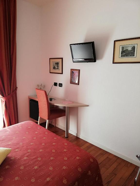 Een TV en/of entertainmentcenter bij Hotel Fioroni

