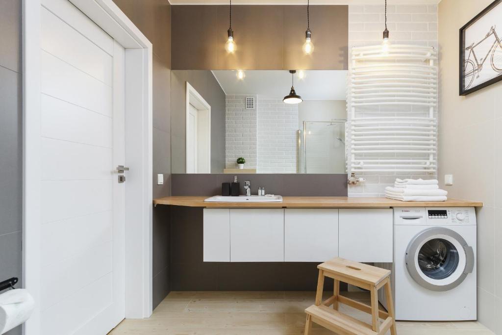 آپارتمان هارمونیکا Trynitarska توسط Noclegi Renters