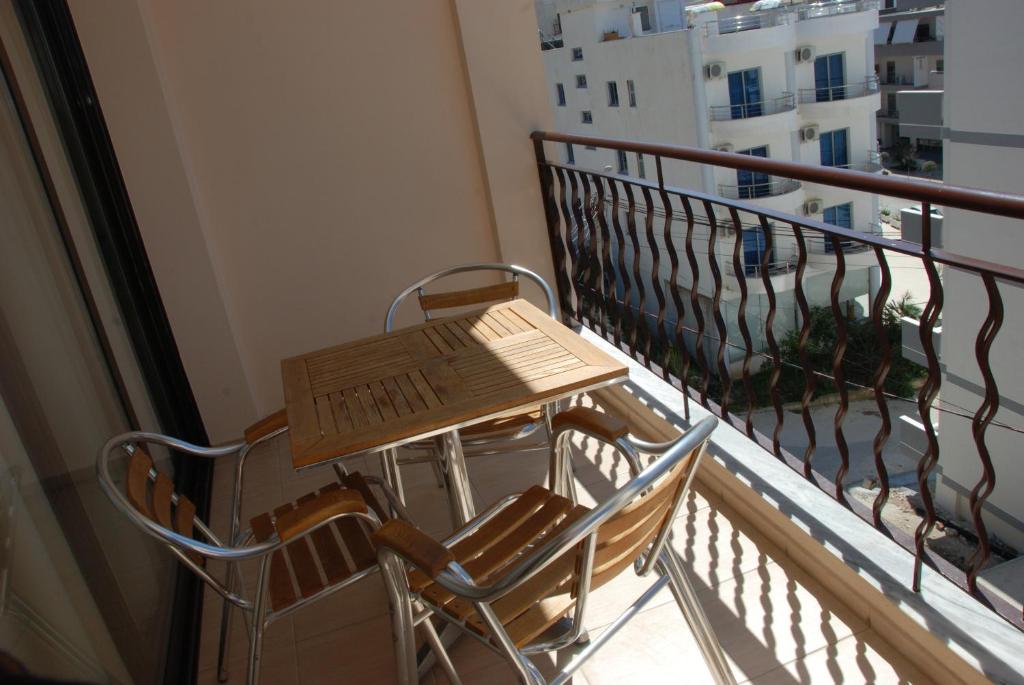 Nikos Hotel and Apartments - Imazhi 7