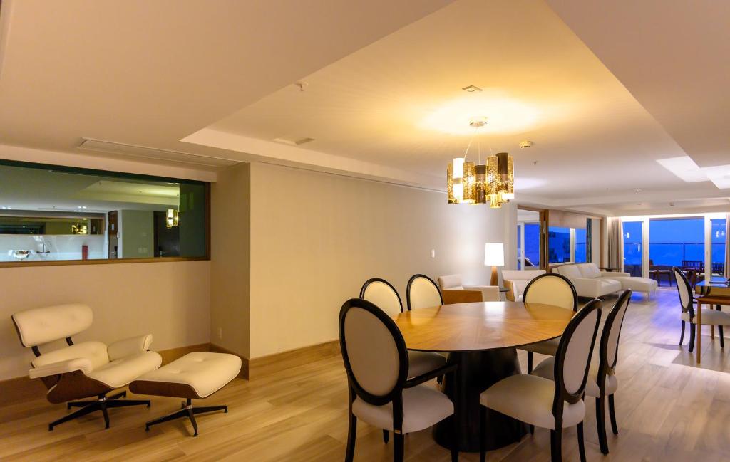  Vogal Luxury Beach Hotel & SPA